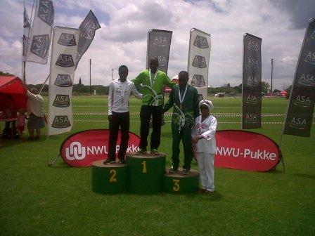 Kgosi Tsotsane and Lungisa Mdedelwa on the podium in their Nedbank kit.